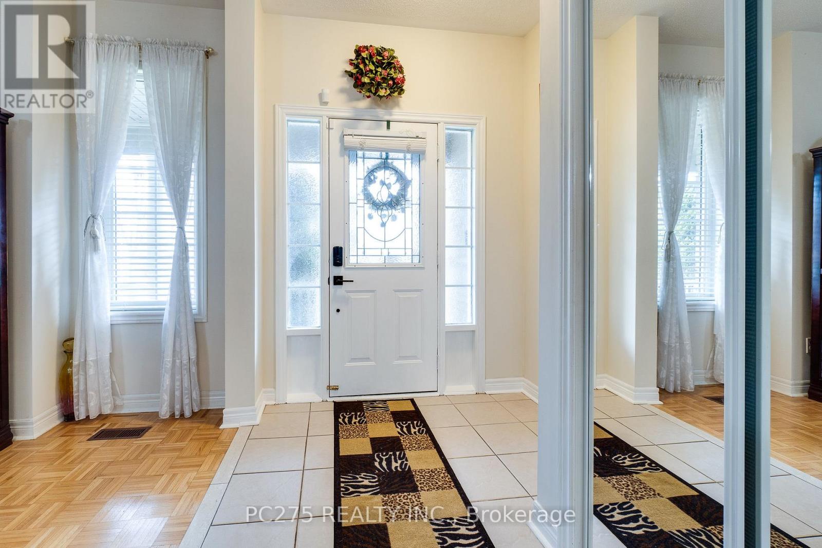 24 Wheatfield Drive, Vaughan, Ontario  L4H 2K7 - Photo 8 - N12576910