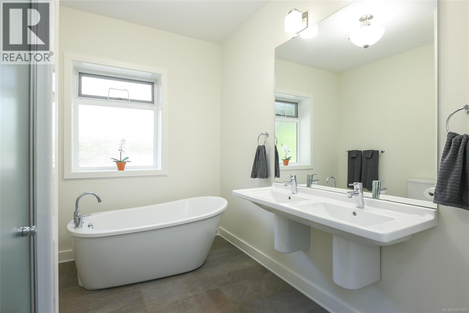 3767 Maple Lane, Royston, British Columbia  V0R 2V0 - Photo 47 - 1007005