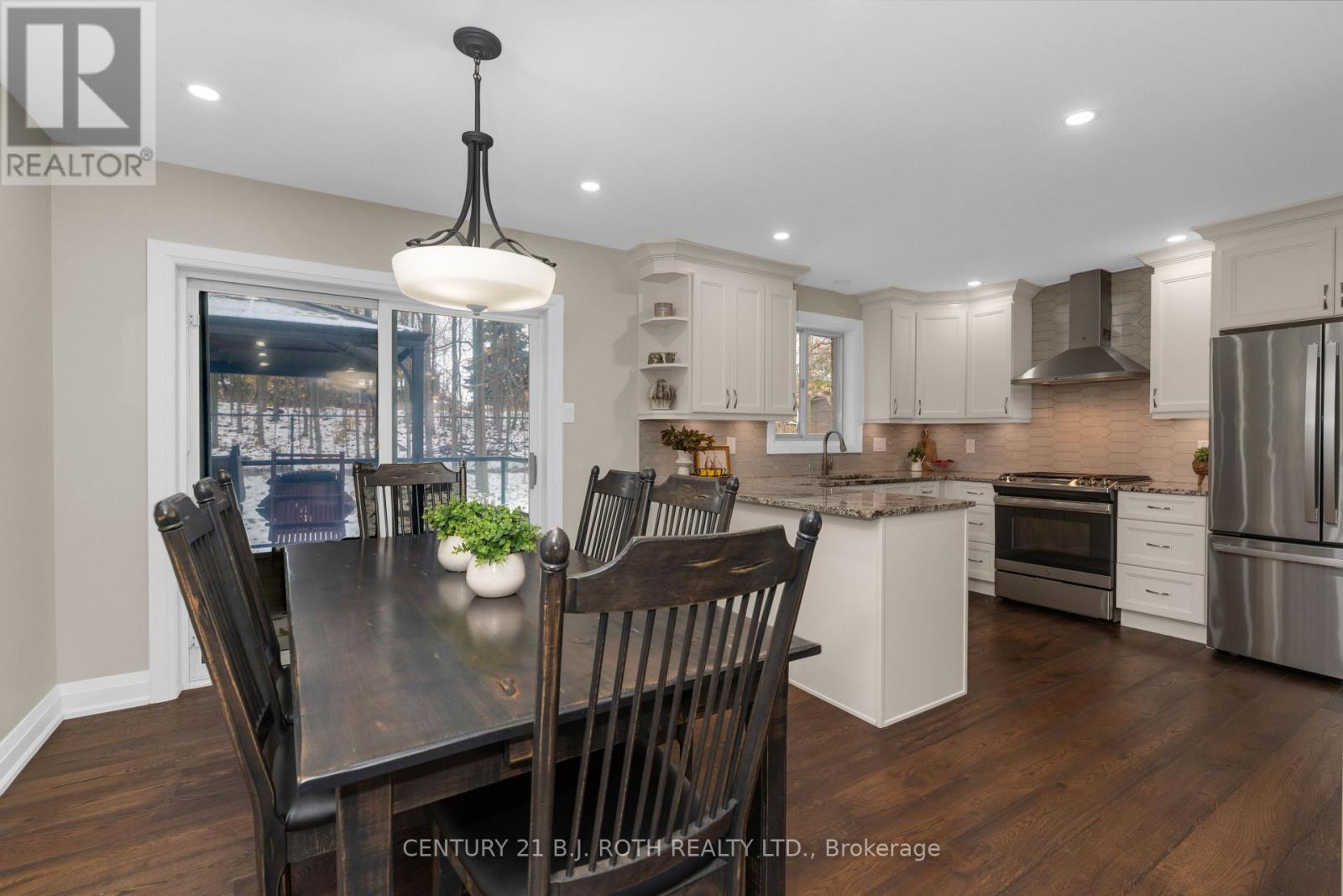 14 Brookfield Crescent, Barrie, Ontario  L4N 9R4 - Photo 6 - S12576878