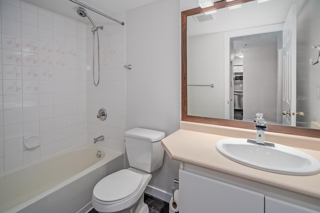 A210 10668 138 Street, Surrey, British Columbia  V3T 5T2 - Photo 10 - R3070000