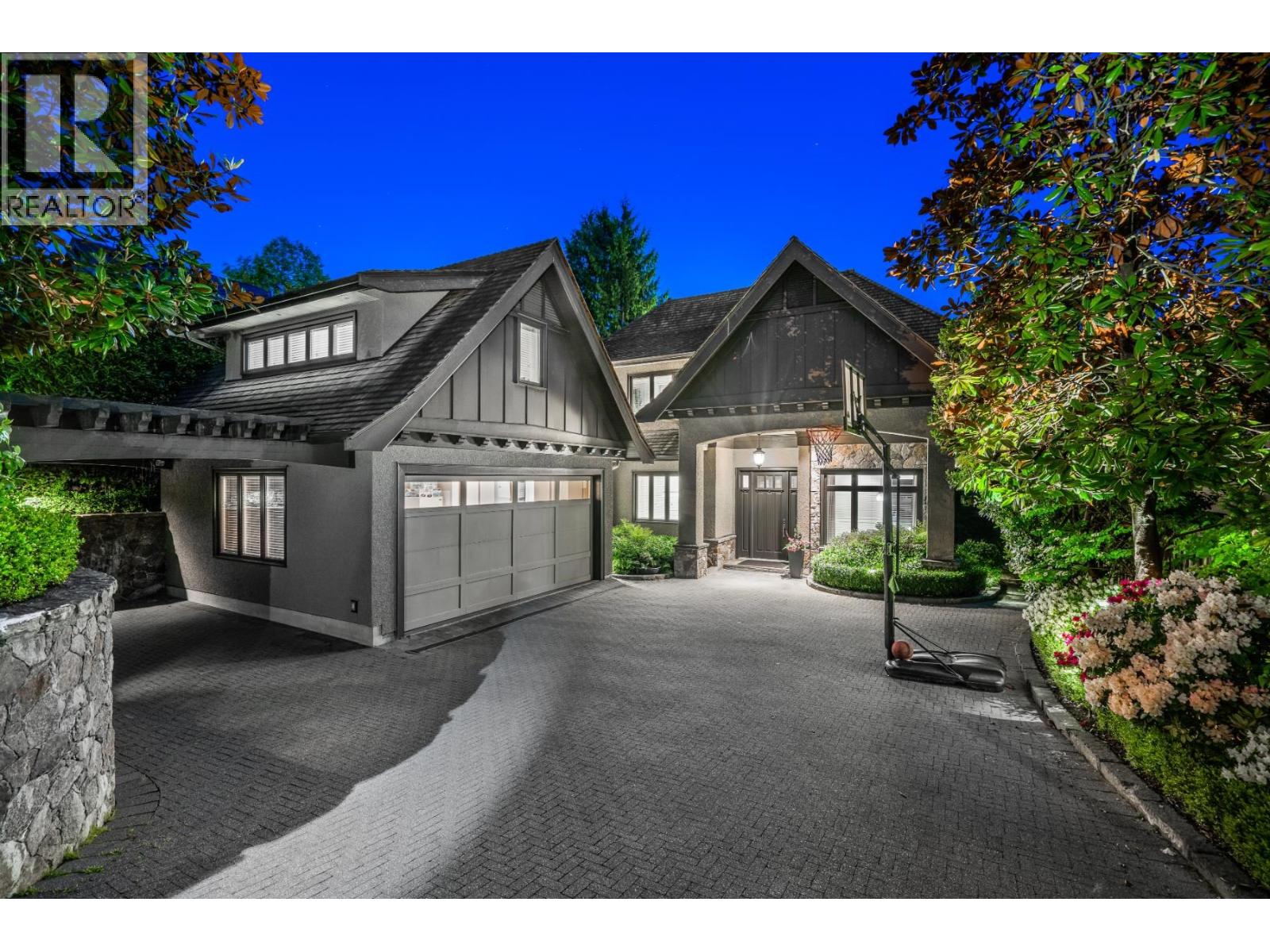 2312 Kings Avenue, West Vancouver, British Columbia  V7V 2C4 - Photo 2 - R3069989