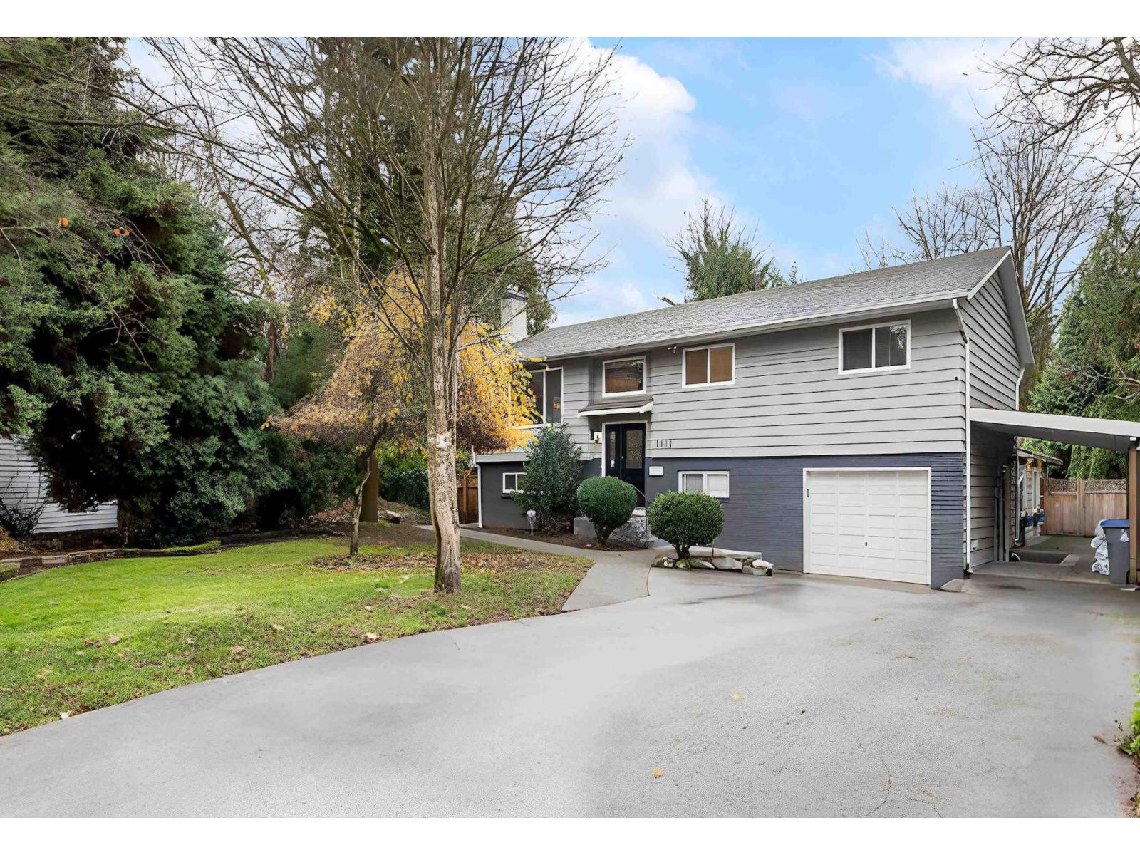 Surrey House for sale:  4 bedroom 2,837 sq.ft. (Listed 2025-11-25)