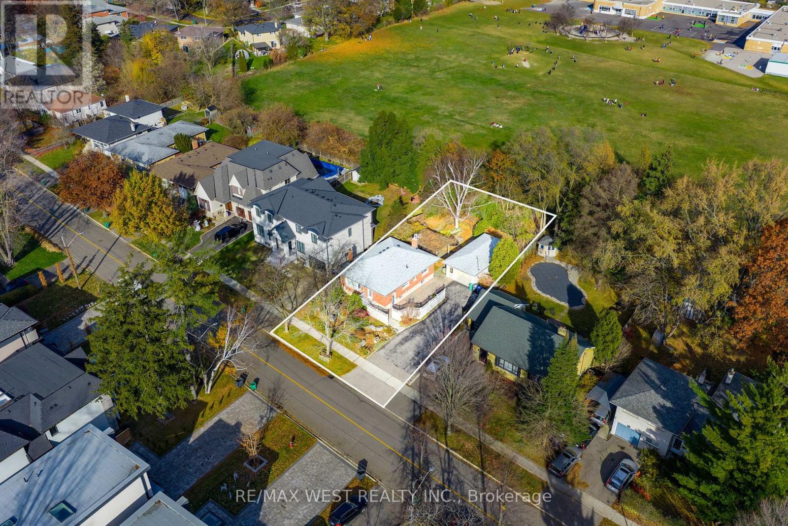 1361 KENMUIR AVENUE, Mississauga, Ontario