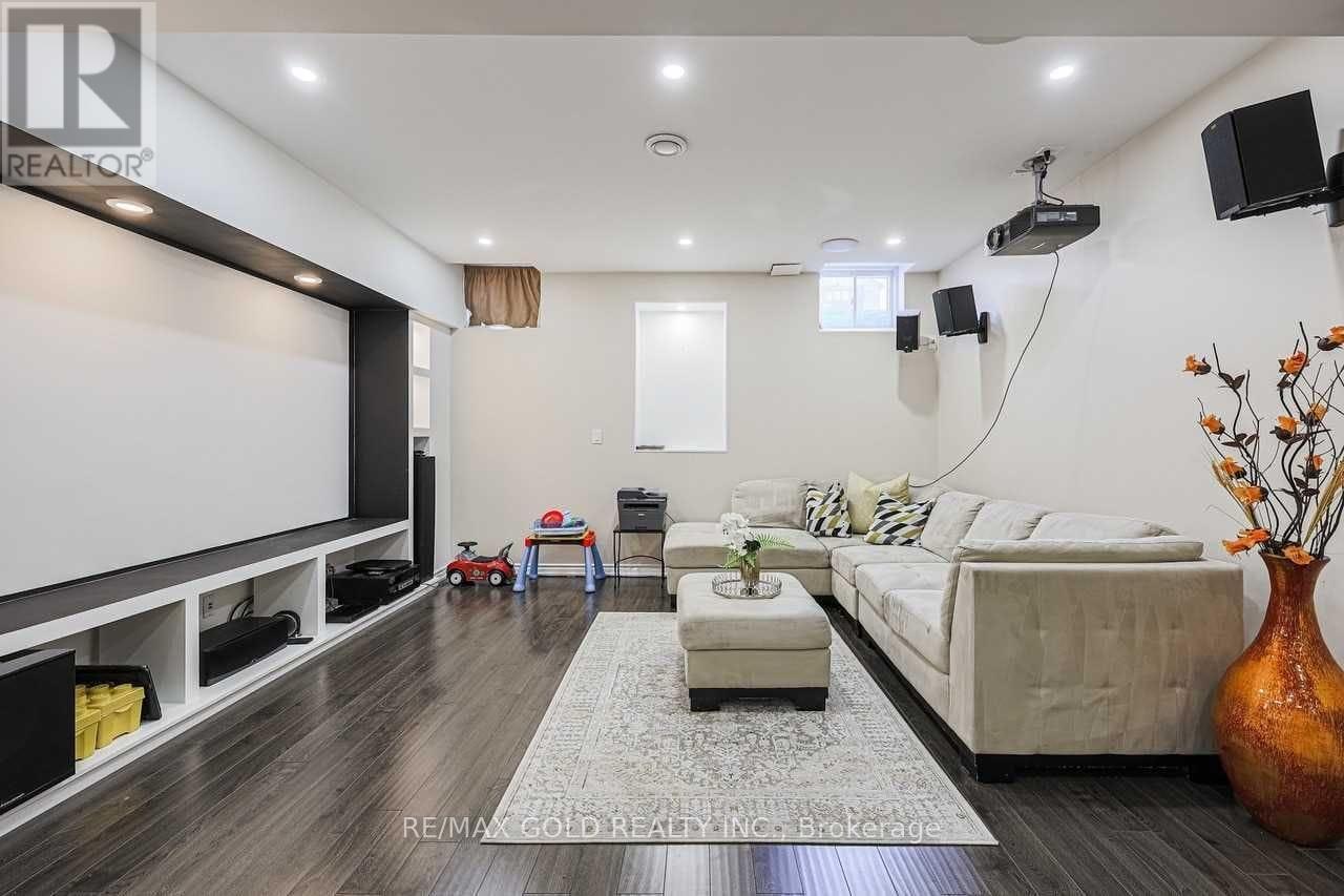 21 Parity Road, Brampton, Ontario  L6X 0Z3 - Photo 11 - W12576850