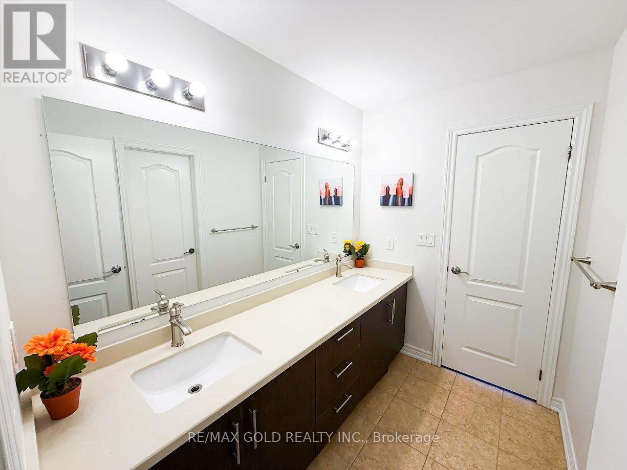 21 Parity Road, Brampton, Ontario  L6X 0Z3 - Photo 9 - W12576850