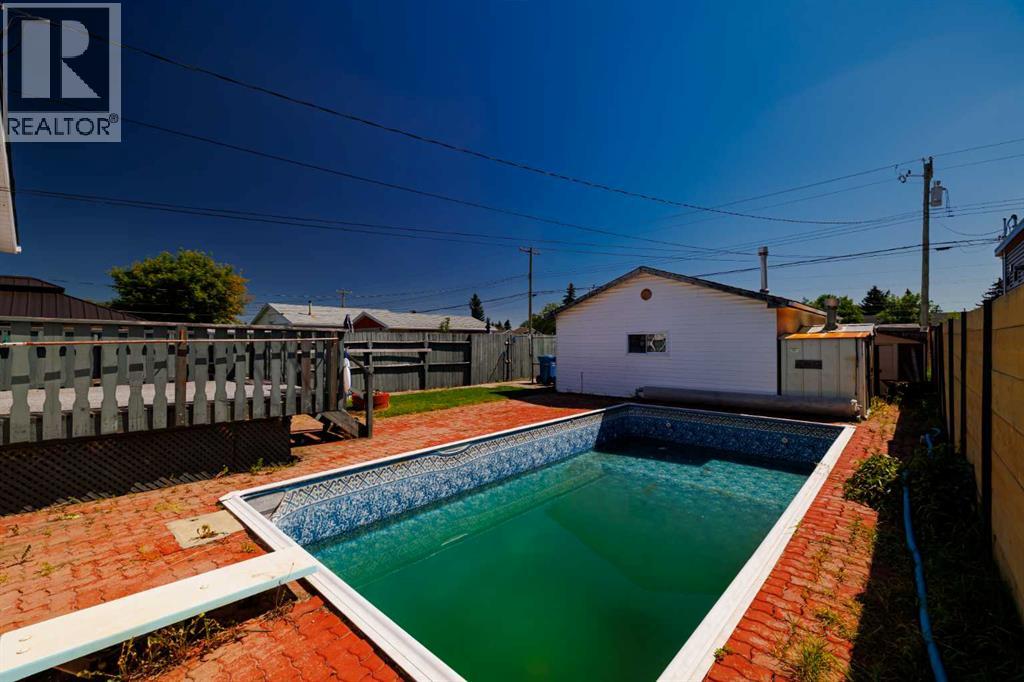 3236 Doverville Crescent Se, Calgary, Alberta  T2B 1T9 - Photo 23 - A2248935