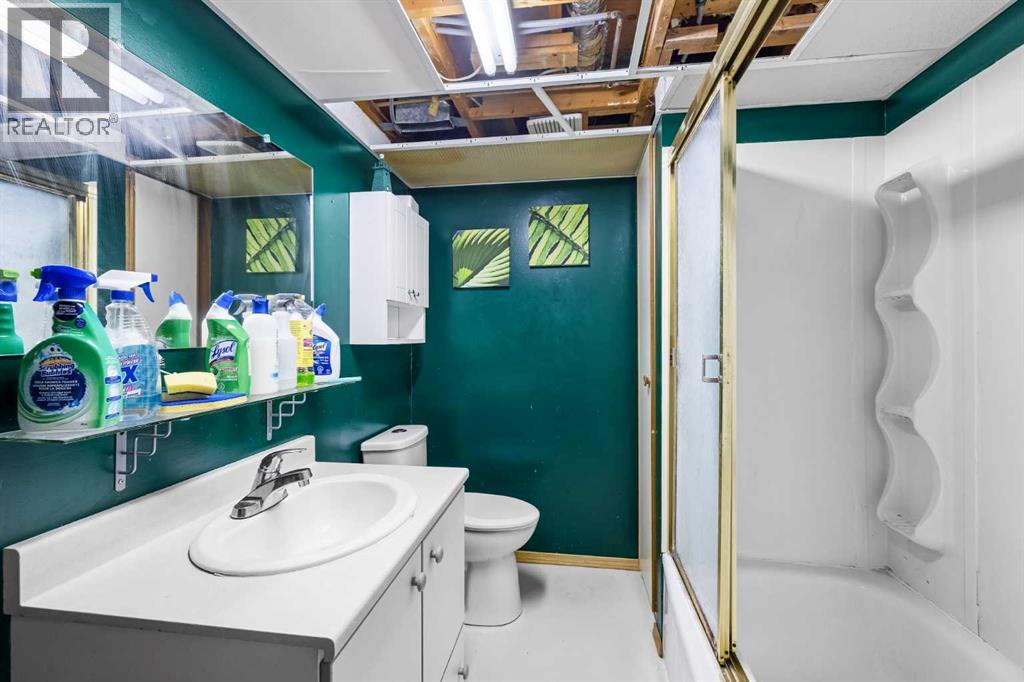 3236 Doverville Crescent Se, Calgary, Alberta  T2B 1T9 - Photo 29 - A2248935