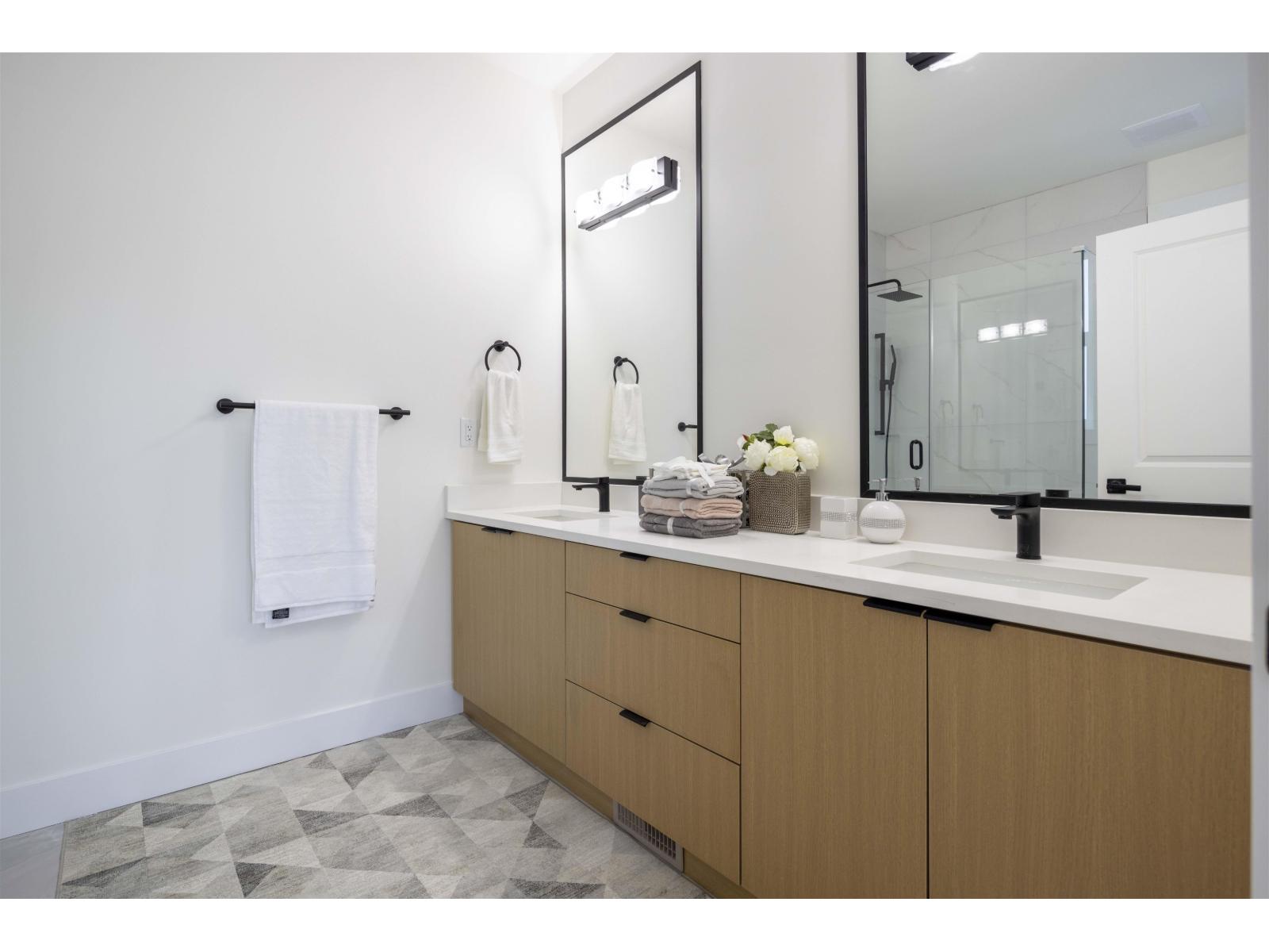 7683 197 Street, Langley, British Columbia  V2Y 3T4 - Photo 11 - R3070079