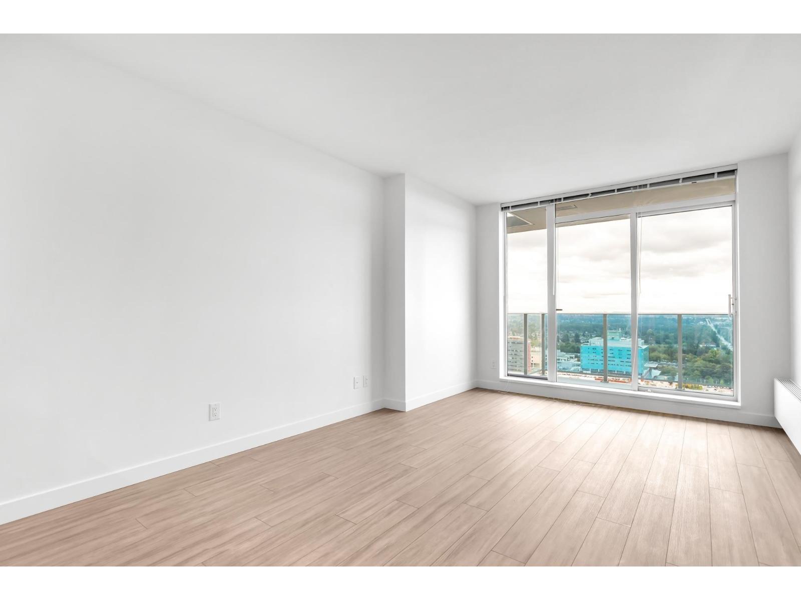 2702 13615 Fraser Highway, Surrey, British Columbia  V3T 0P7 - Photo 3 - R3069816