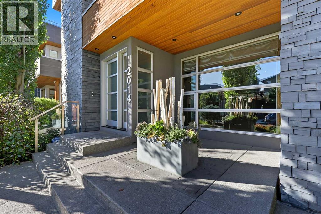 2014 32 Avenue Sw, Calgary, Alberta  T2T 1W6 - Photo 2 - A2264951