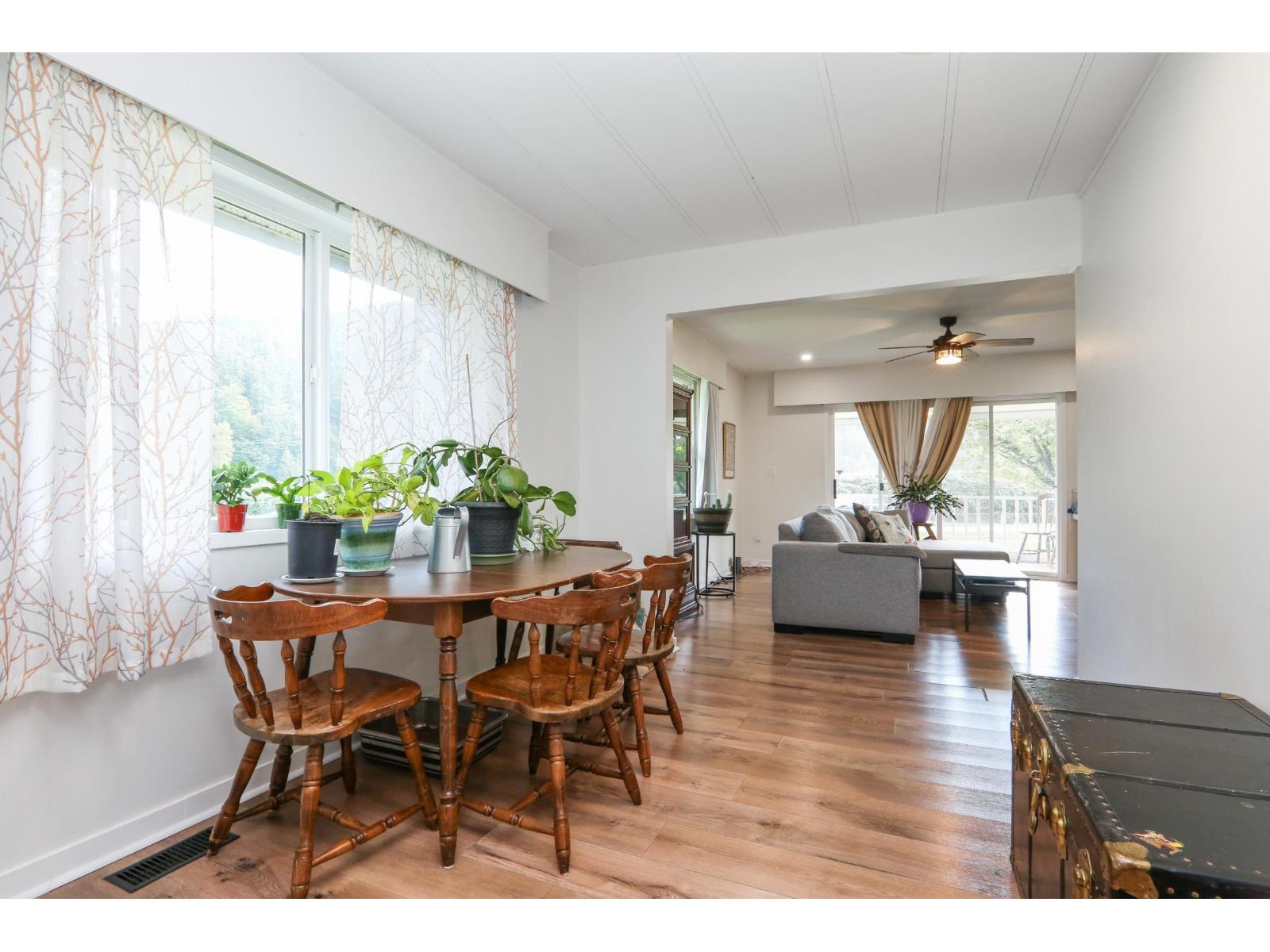 36113 Page Road, Abbotsford, British Columbia  V3G 1P3 - Photo 8 - R3069889