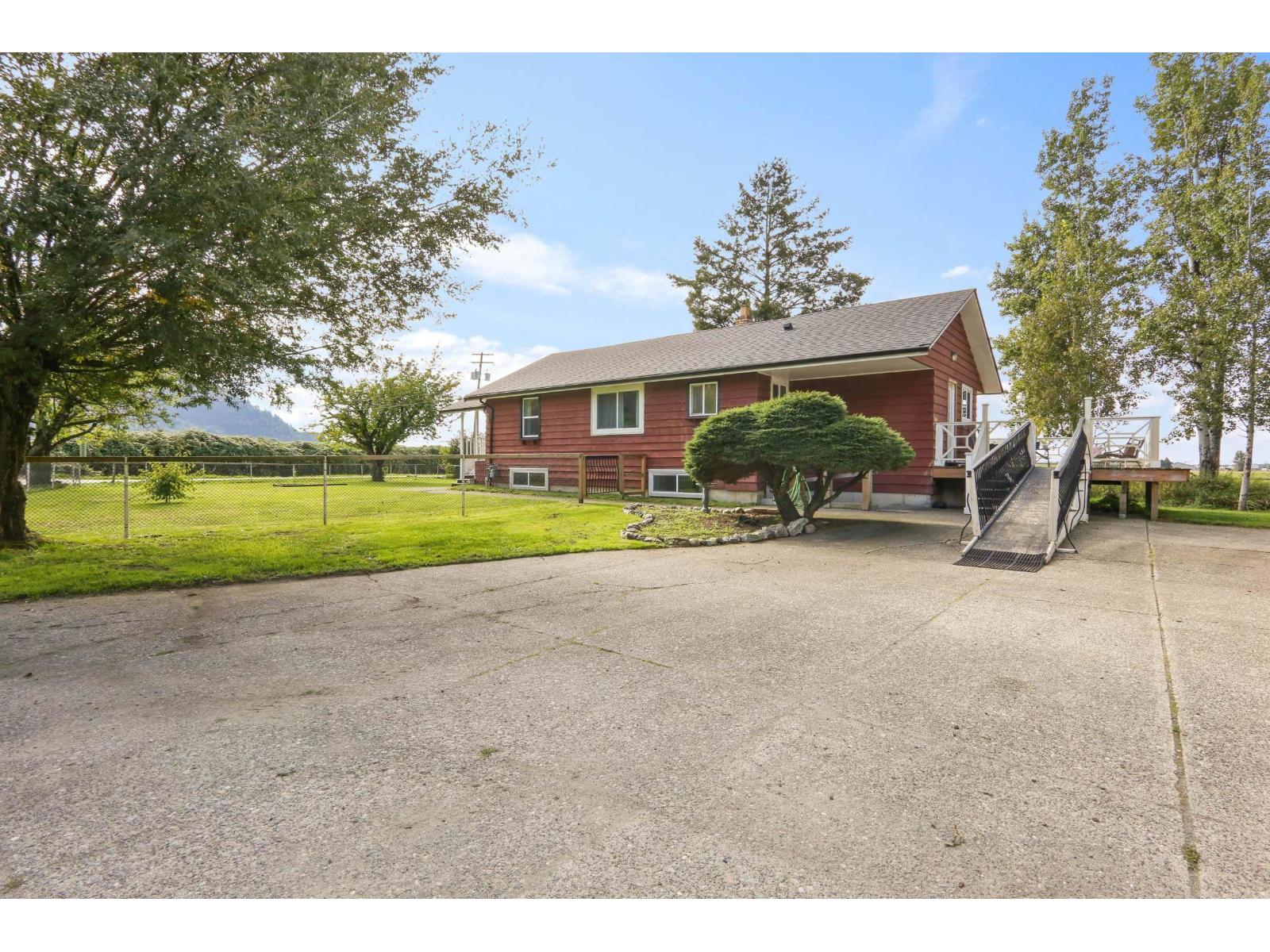 36113 Page Road, Abbotsford, British Columbia  V3G 1P3 - Photo 35 - R3069889