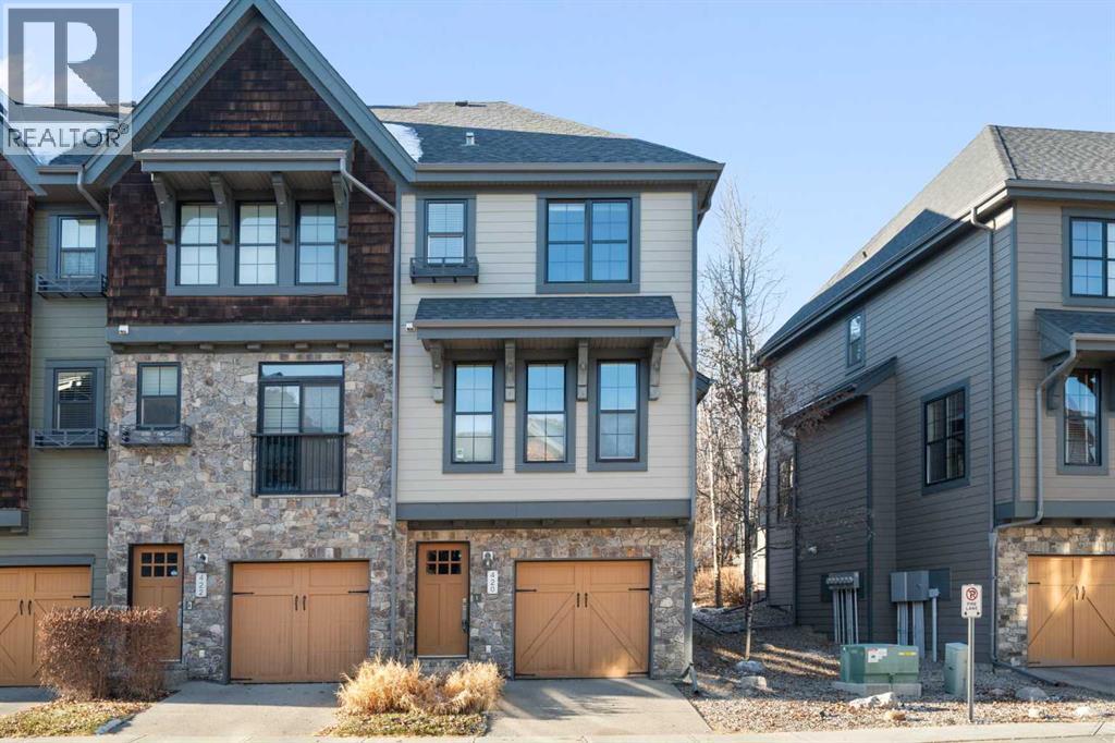 420 Ascot Circle Sw, Calgary, Alberta  T3H 0X3 - Photo 2 - A2271300