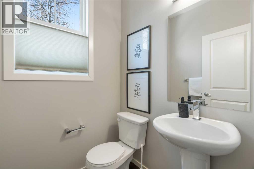 420 Ascot Circle Sw, Calgary, Alberta  T3H 0X3 - Photo 19 - A2271300
