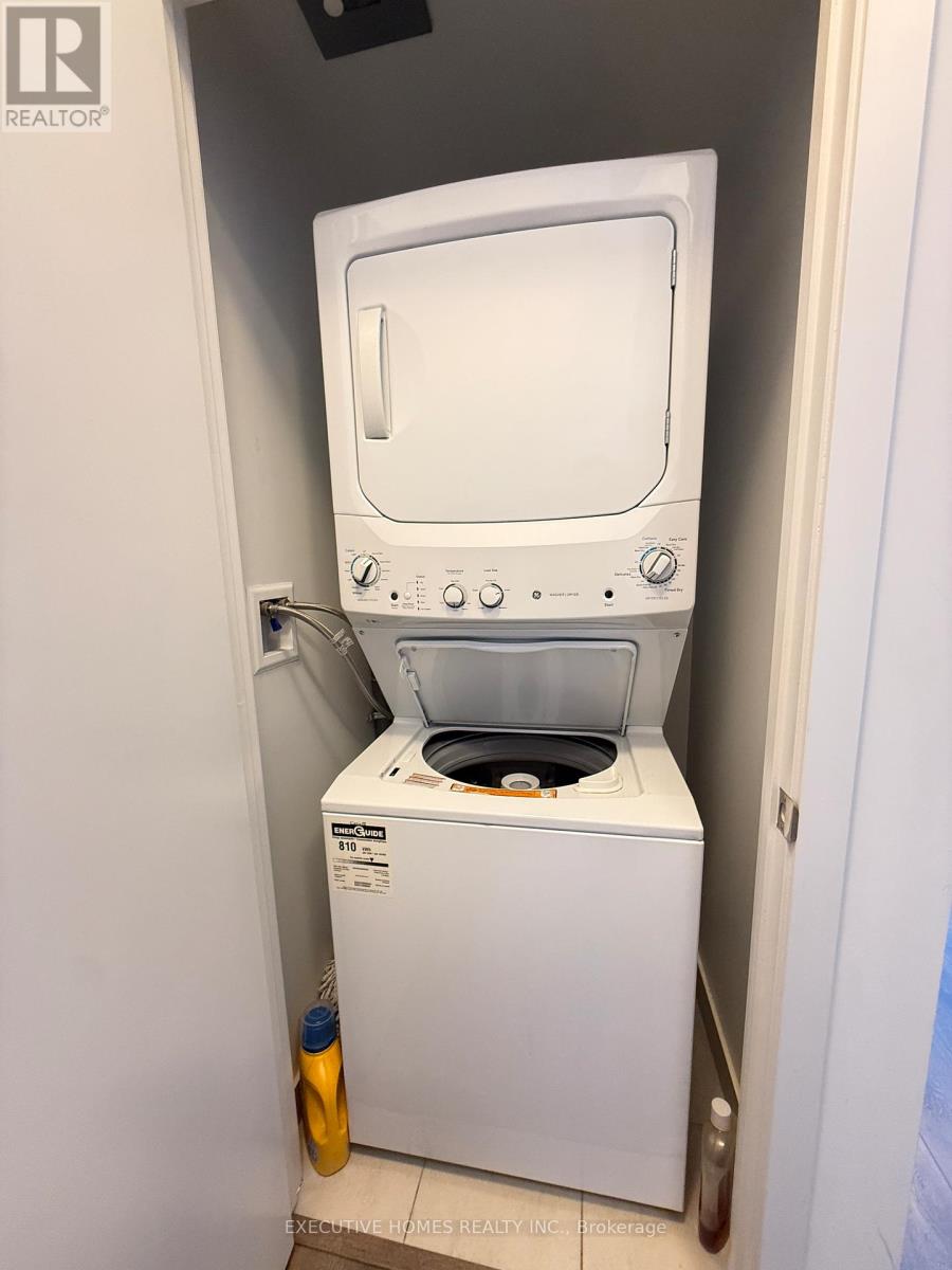 913 - 2520 Eglinton Avenue W, Mississauga, Ontario  L5M 0Y4 - Photo 16 - W12576024