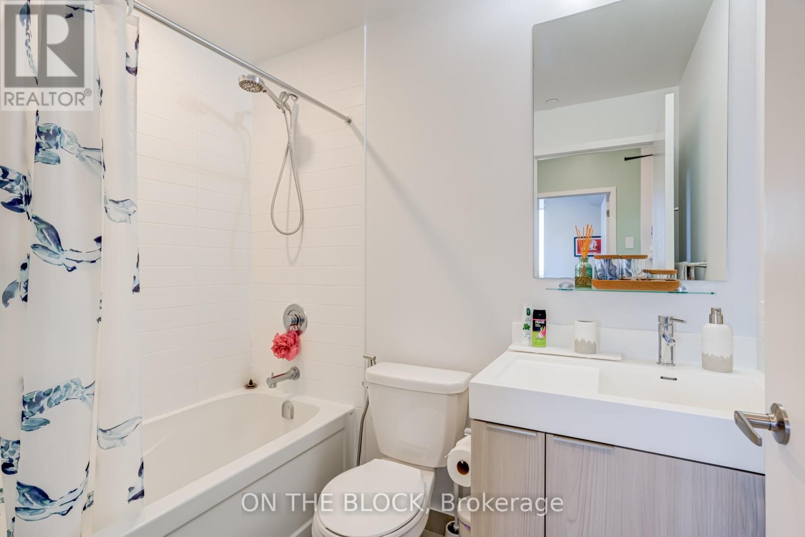 2204 - 20 Tubman Avenue, Toronto, Ontario  M5A 0M8 - Photo 11 - C12576916