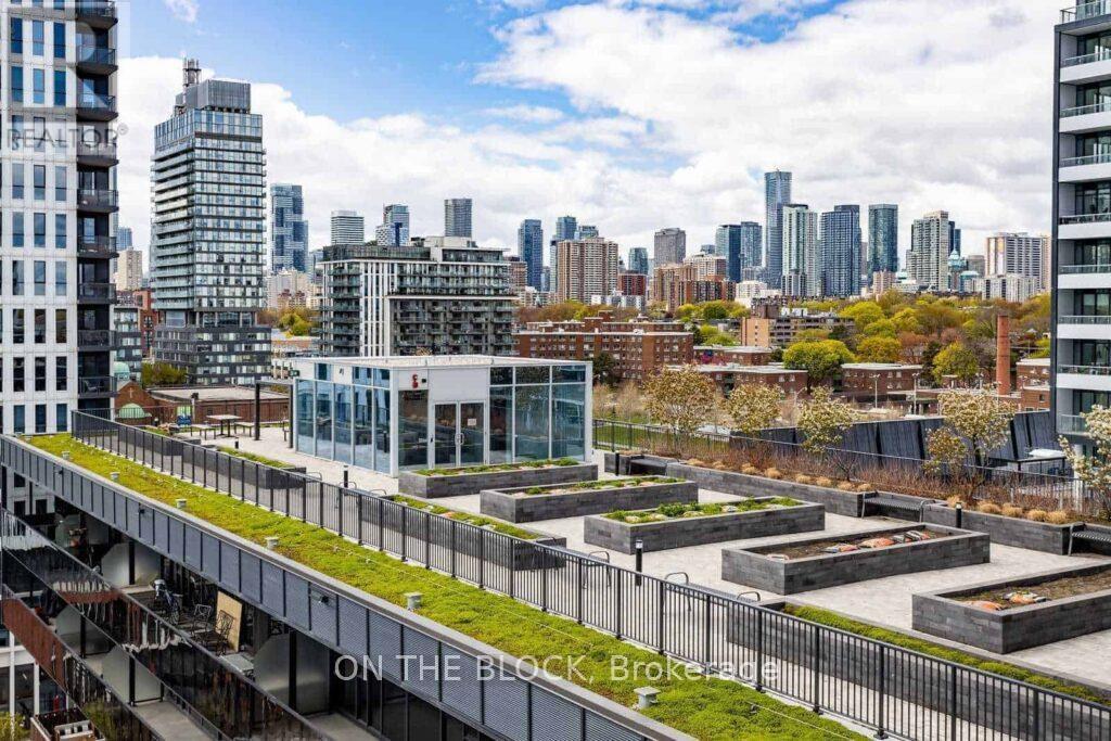 2204 - 20 Tubman Avenue, Toronto, Ontario  M5A 0M8 - Photo 14 - C12576916