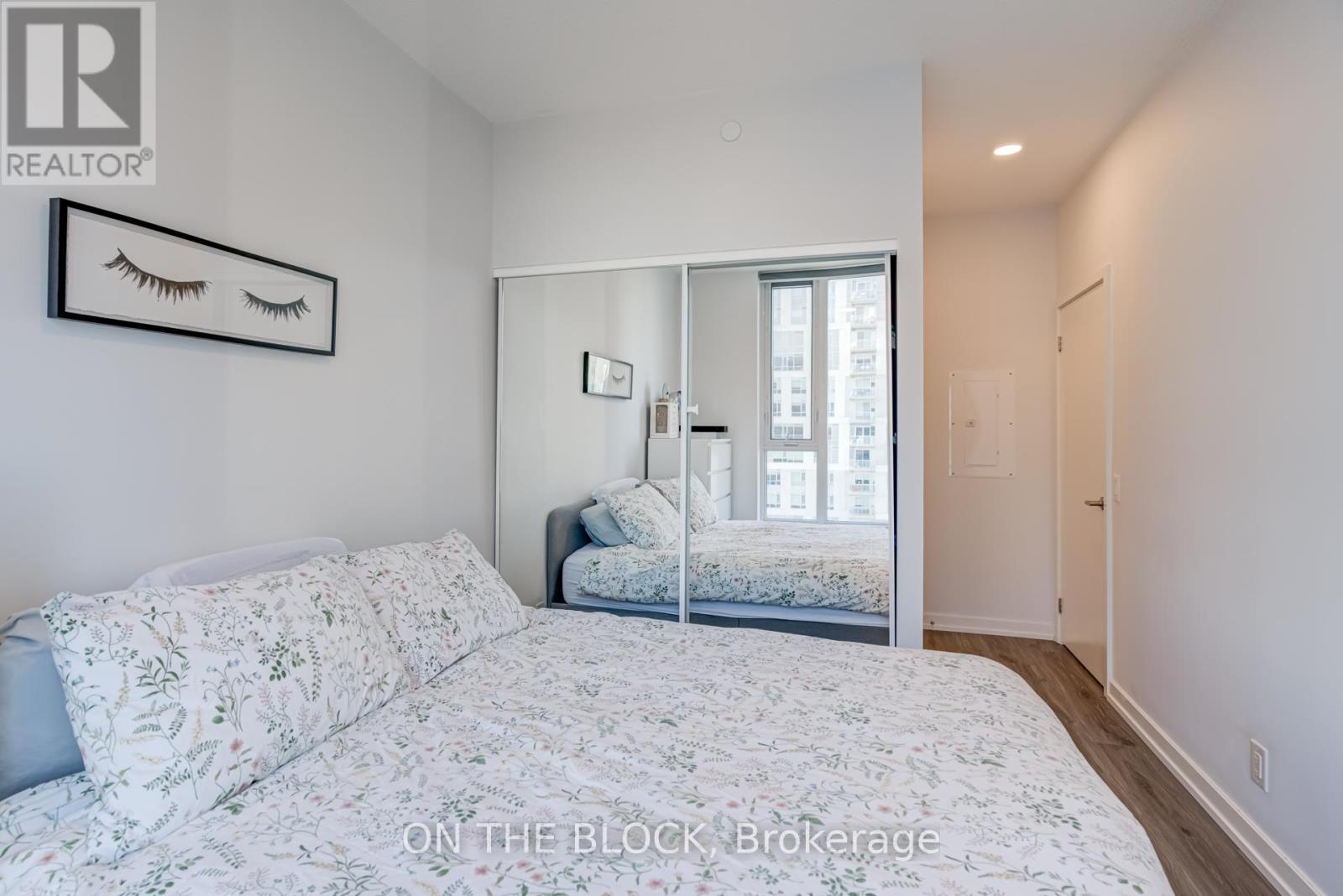 2204 - 20 Tubman Avenue, Toronto, Ontario  M5A 0M8 - Photo 5 - C12576916