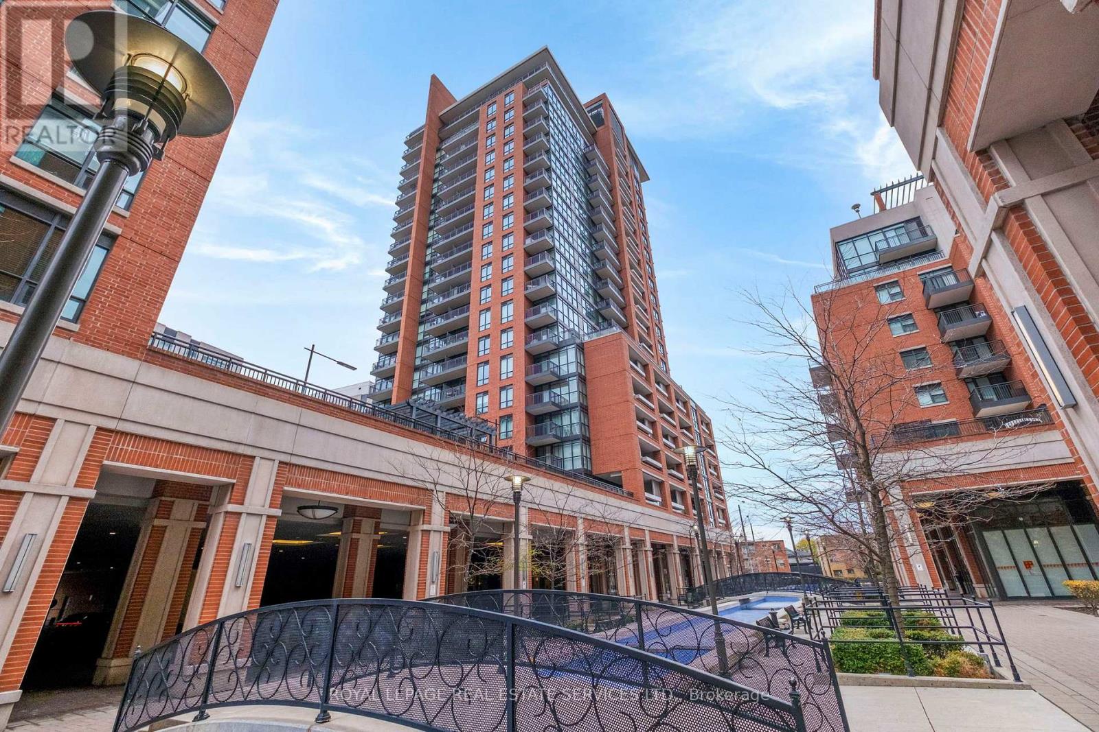 619 - 800 Lawrence Avenue W, Toronto, Ontario M6A 0B1 - Photo 3 - W12576736