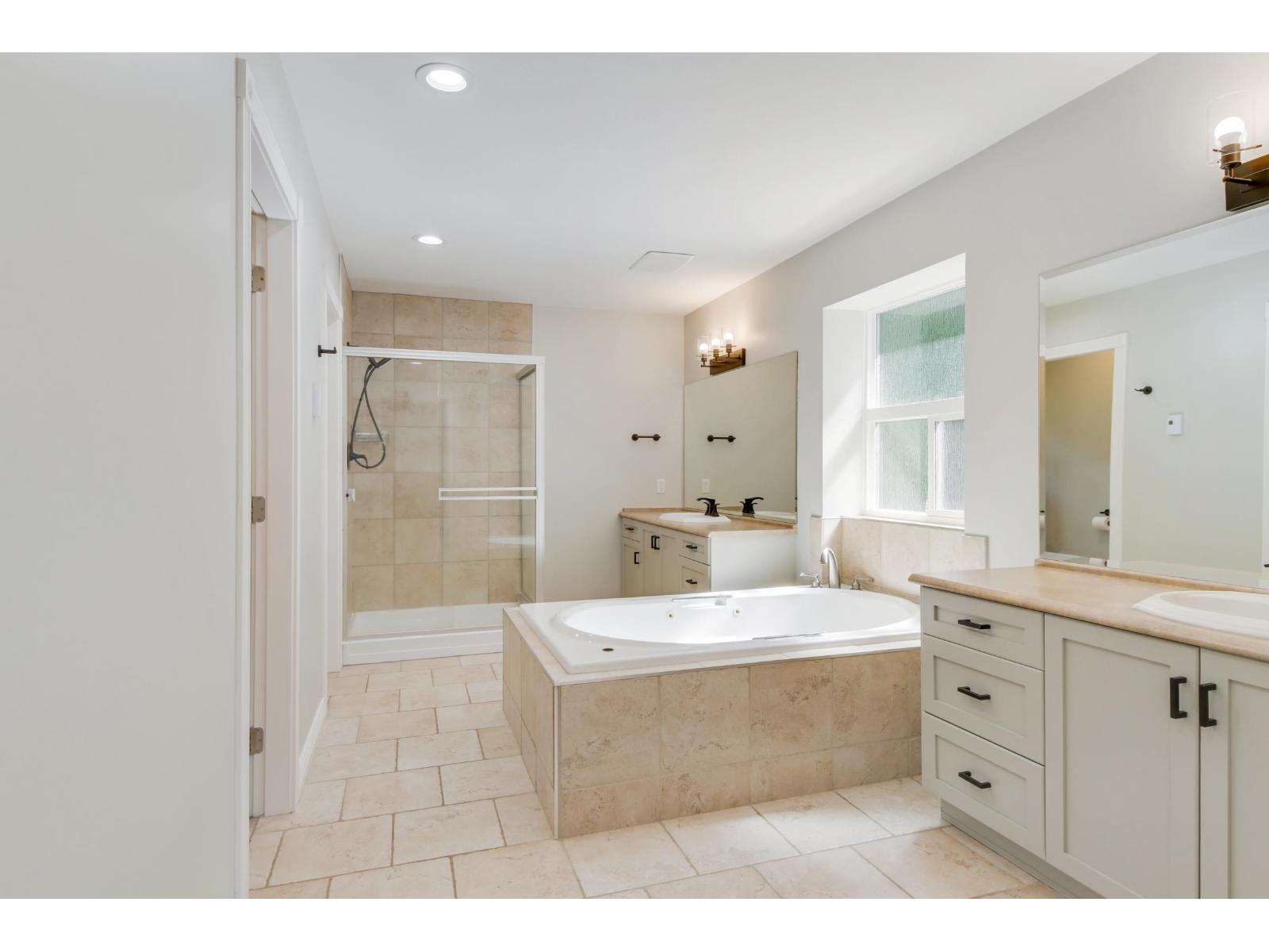 36198 Cascade Ridge Drive, Mission, British Columbia  V2V 7G9 - Photo 18 - R3069888