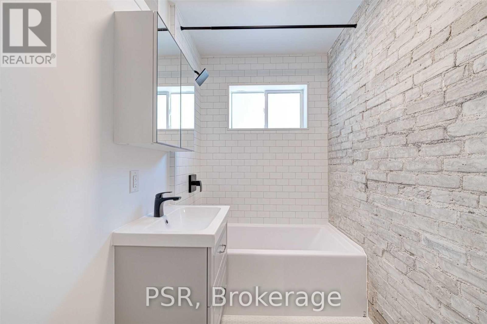 Main - 89 Hammersmith Avenue, Toronto, Ontario  M4E 2W3 - Photo 6 - E12576890