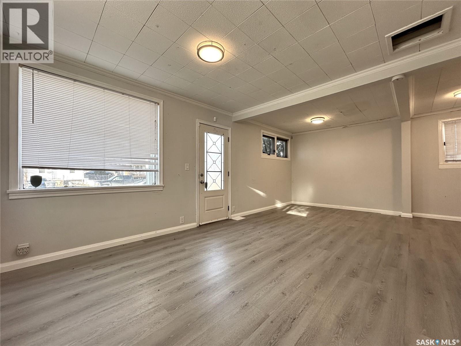 836 K Avenue N, Saskatoon, Saskatchewan  S7L 2N1 - Photo 2 - SK024707