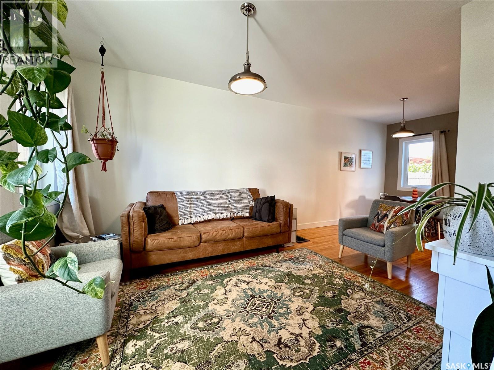 537 F Avenue S, Saskatoon, Saskatchewan  S7M 1T6 - Photo 5 - SK024706