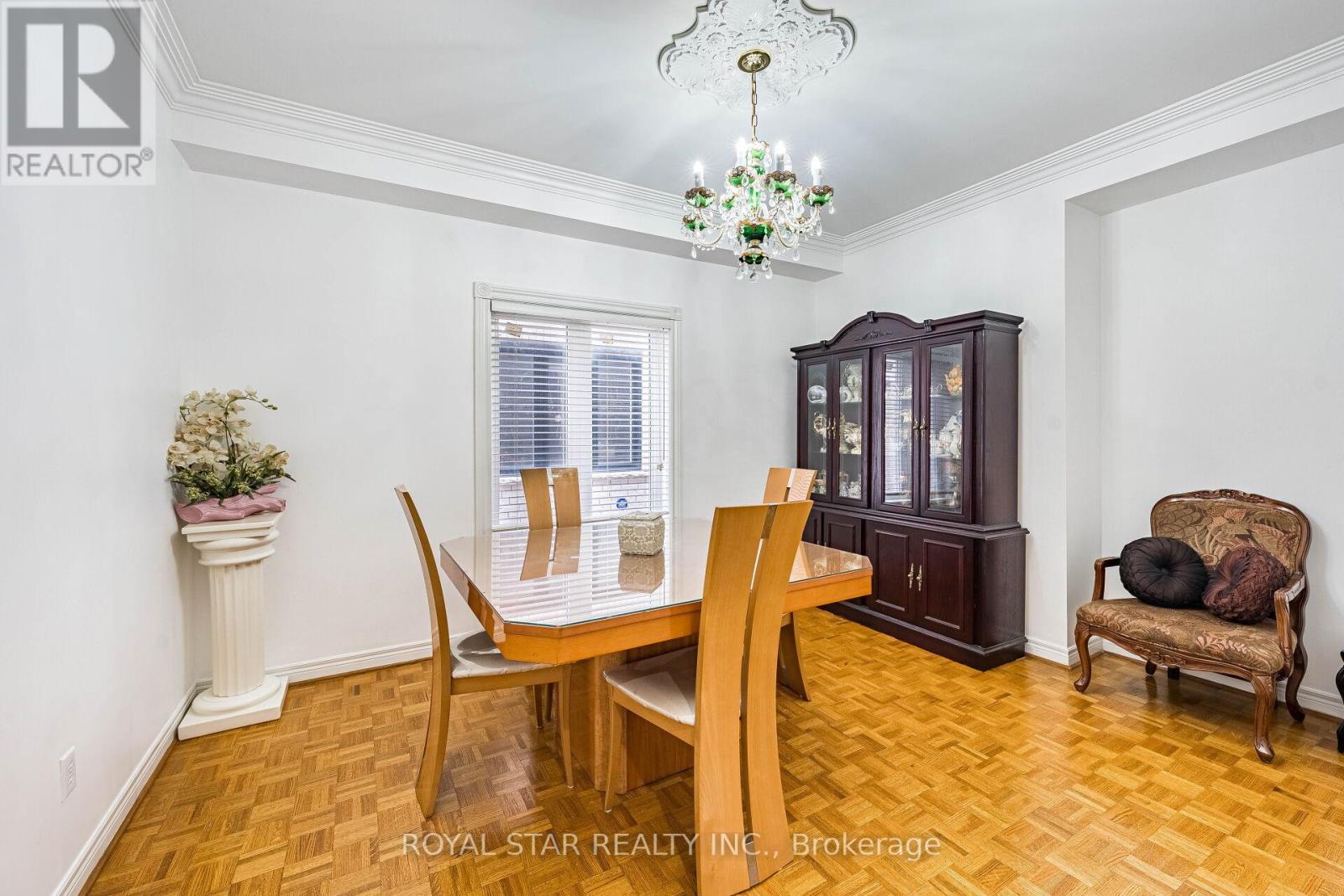 40 Oakdale Road, Vaughan, Ontario  L6A 1J1 - Photo 12 - N12576924