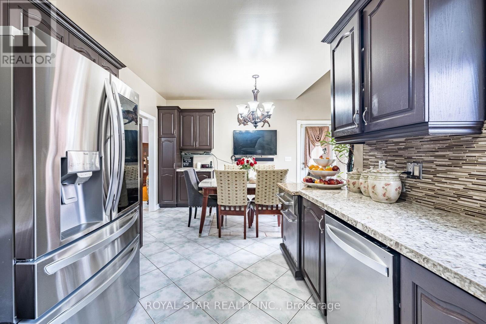 40 Oakdale Road, Vaughan, Ontario  L6A 1J1 - Photo 19 - N12576924