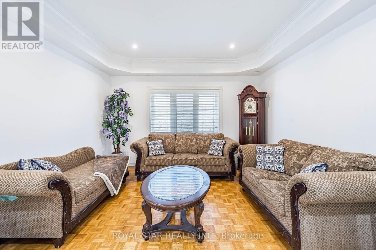 40 Oakdale Road, Vaughan, Ontario  L6A 1J1 - Photo 9 - N12576924