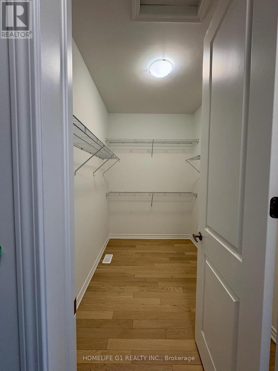 32 Foxley Heights, Barrie, Ontario L9J 0G5 - Photo 11 - S12576930