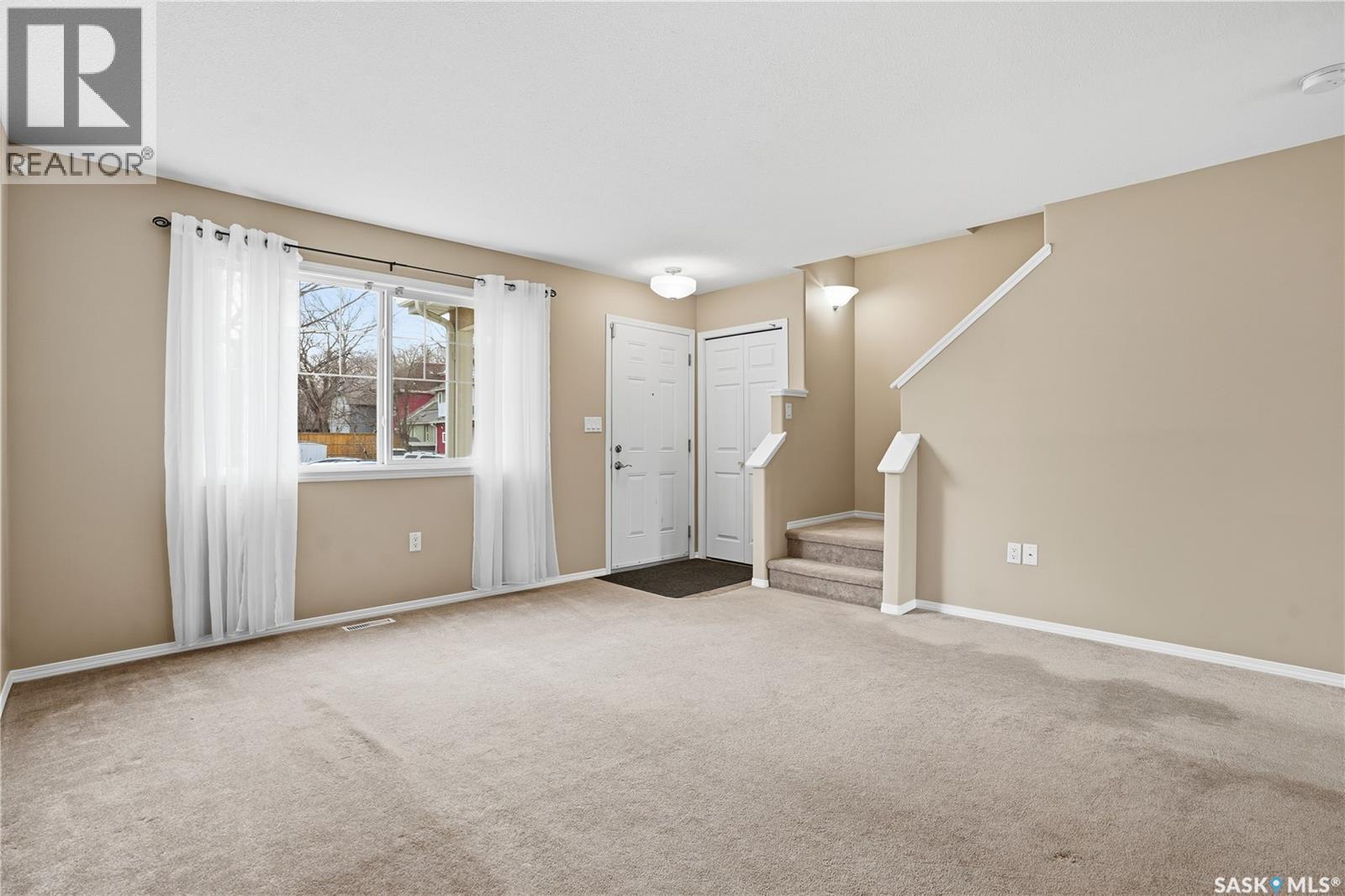 1214 14th Avenue, Regina, Saskatchewan  S4P 0B8 - Photo 3 - SK024265