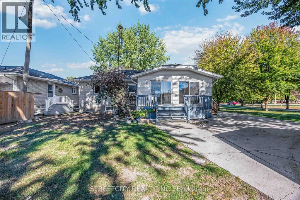 4767 St. Clair Parkway, St Clair, Ontario  N0P 2B0 - Photo 41 - 25030536