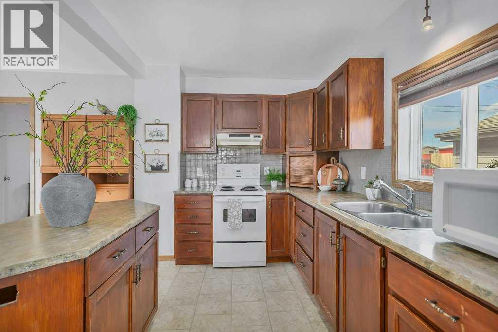 5025 49 Avenue, Rimbey, Alberta  T0C 2J0 - Photo 18 - A2265534