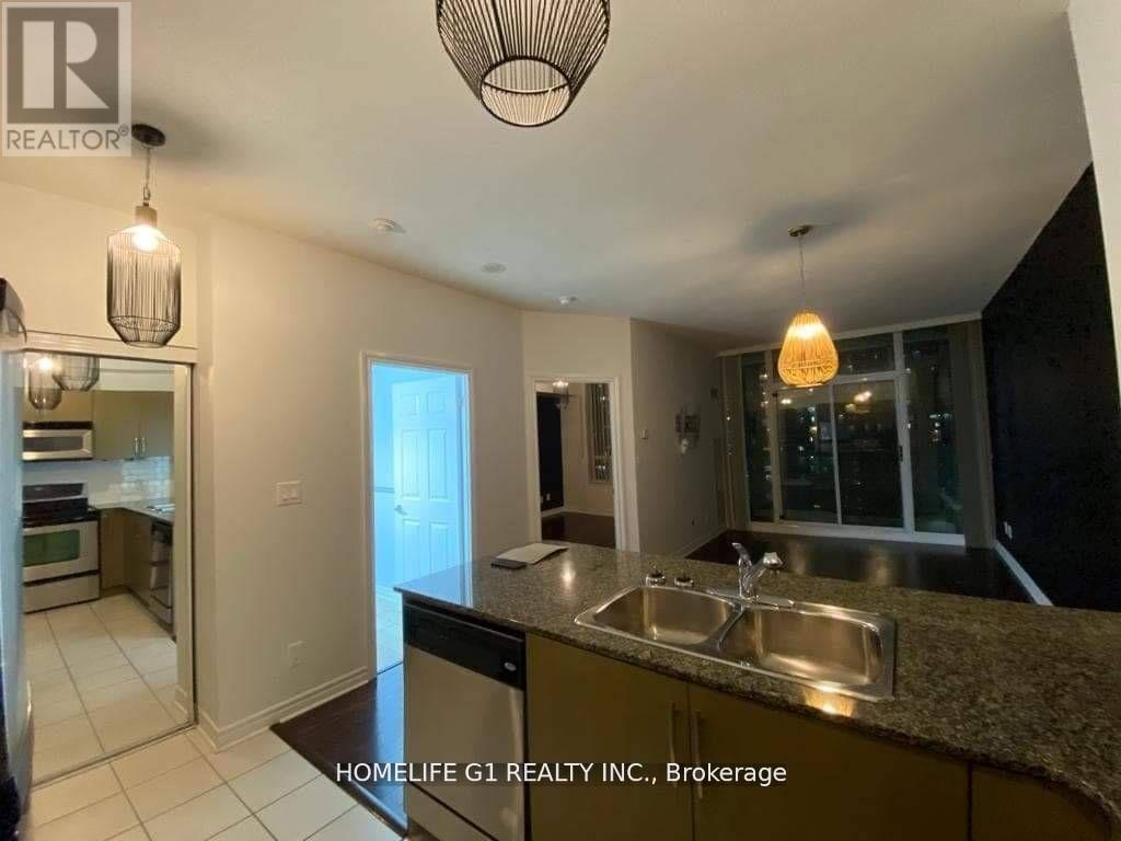 1208 - 3504 Hurontario Street, Mississauga, Ontario  L5B 1P2 - Photo 2 - W12576884