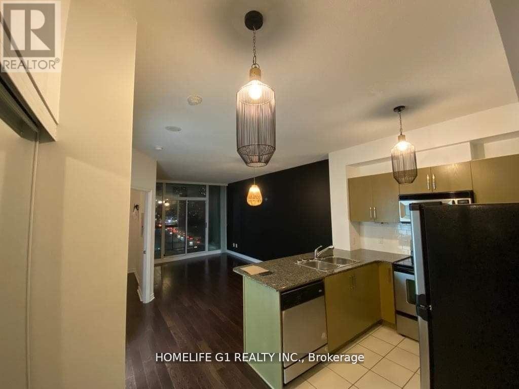 1208 - 3504 Hurontario Street, Mississauga, Ontario  L5B 1P2 - Photo 3 - W12576884