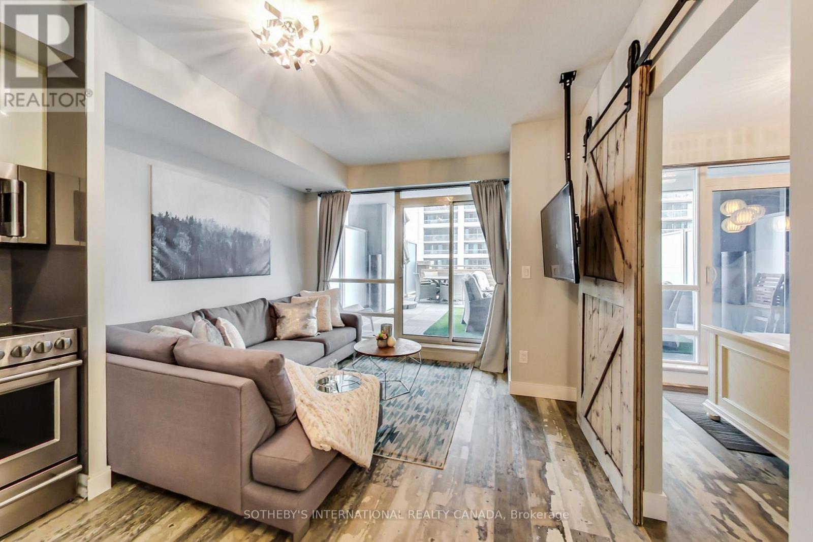 407 - 16 Brookers Lane, Toronto, Ontario  M8V 0A5 - Photo 7 - W12576912