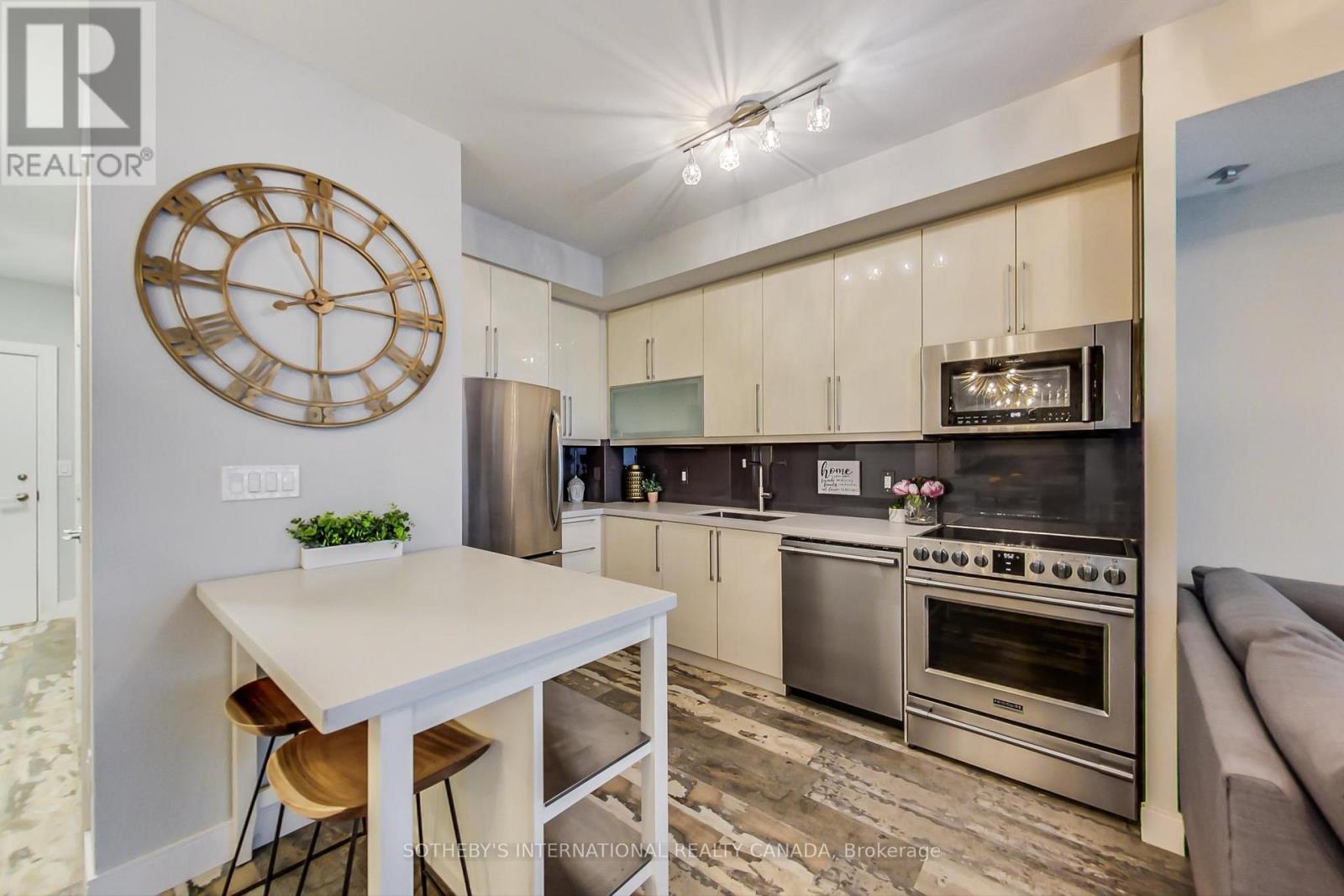 407 - 16 Brookers Lane, Toronto, Ontario  M8V 0A5 - Photo 12 - W12576928