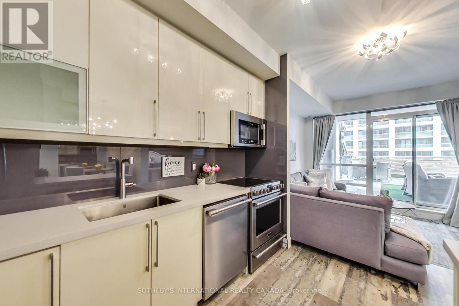 407 - 16 Brookers Lane, Toronto, Ontario  M8V 0A5 - Photo 15 - W12576928