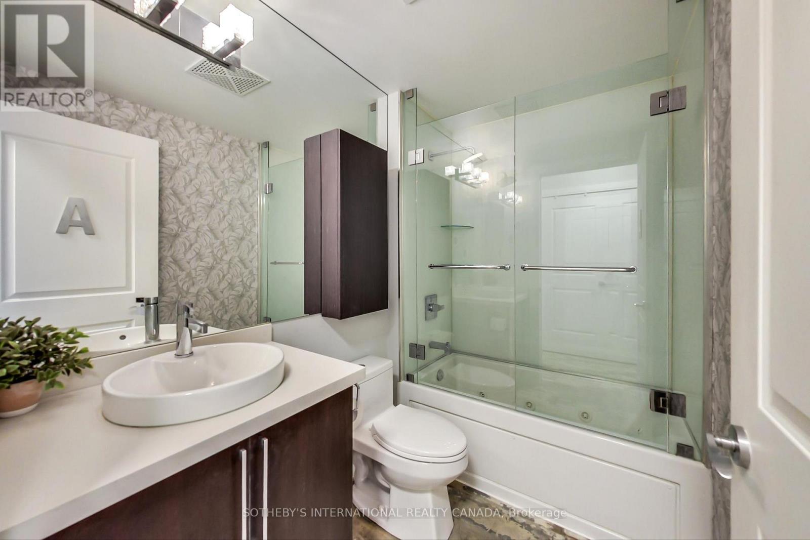 407 - 16 Brookers Lane, Toronto, Ontario  M8V 0A5 - Photo 16 - W12576928