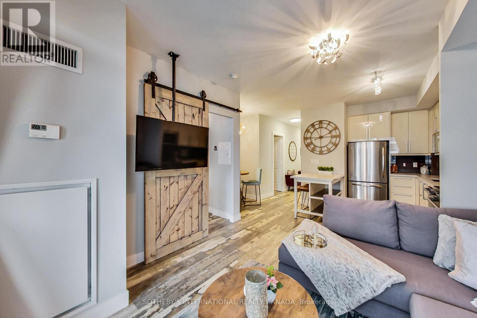 407 - 16 Brookers Lane, Toronto, Ontario  M8V 0A5 - Photo 9 - W12576928