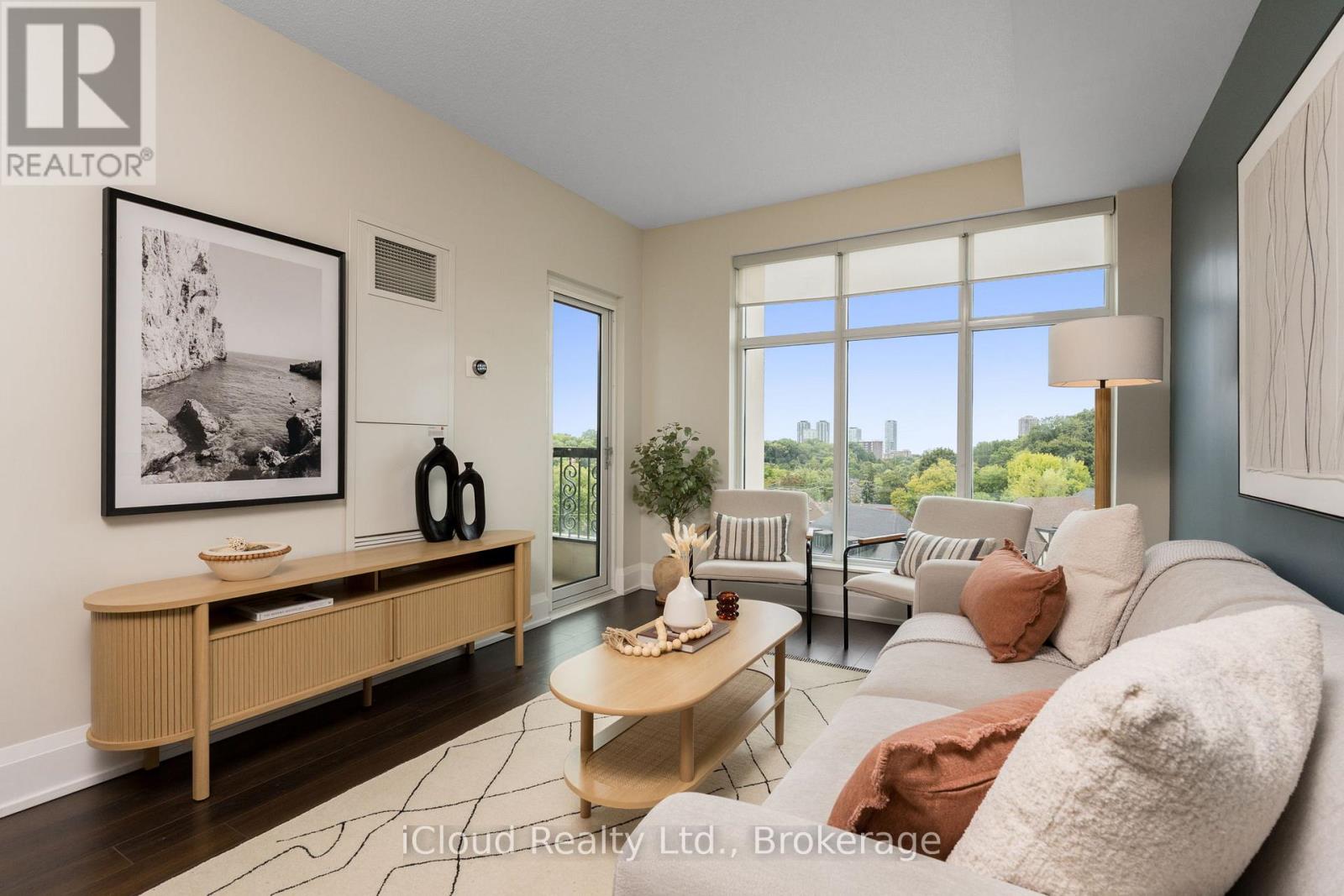 714 - 1 Old Mill Drive, Toronto, Ontario  M6S 0A1 - Photo 18 - W12576932