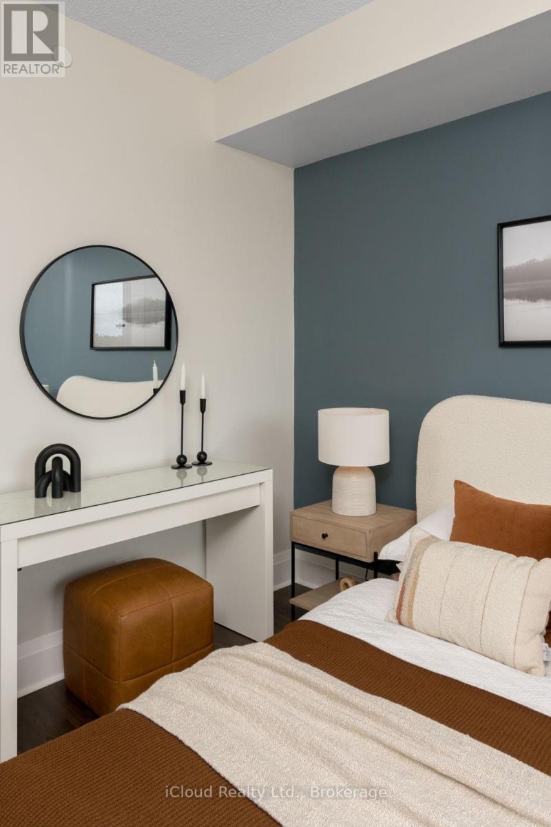 714 - 1 Old Mill Drive, Toronto, Ontario  M6S 0A1 - Photo 21 - W12576932