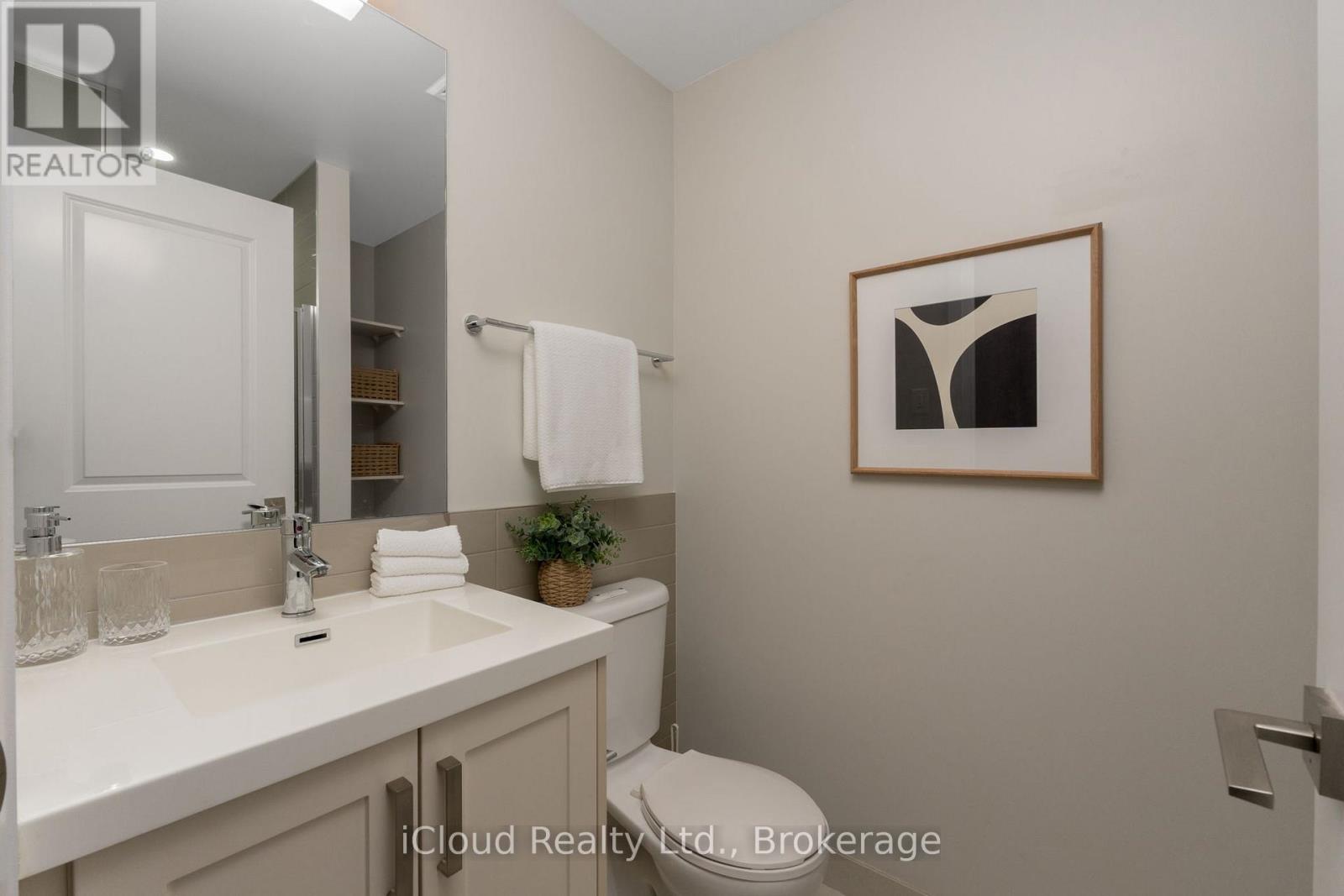 714 - 1 Old Mill Drive, Toronto, Ontario  M6S 0A1 - Photo 28 - W12576932