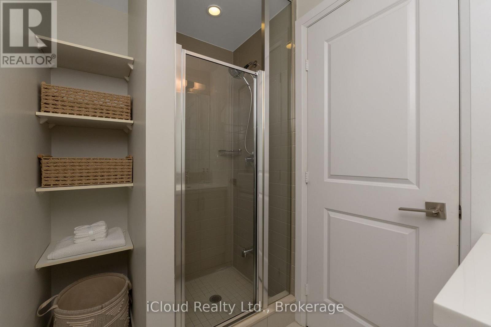 714 - 1 Old Mill Drive, Toronto, Ontario  M6S 0A1 - Photo 29 - W12576932