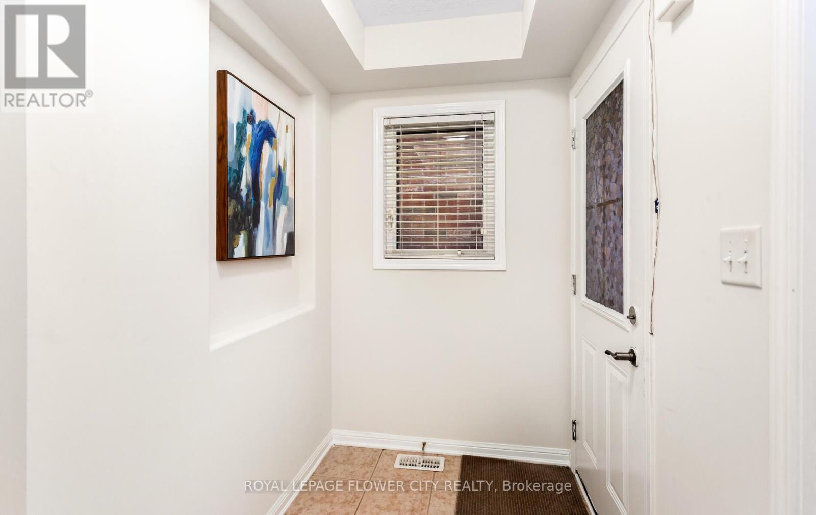 47 Haverty Trail, Brampton, Ontario  L7A 0S3 - Photo 8 - W12576960