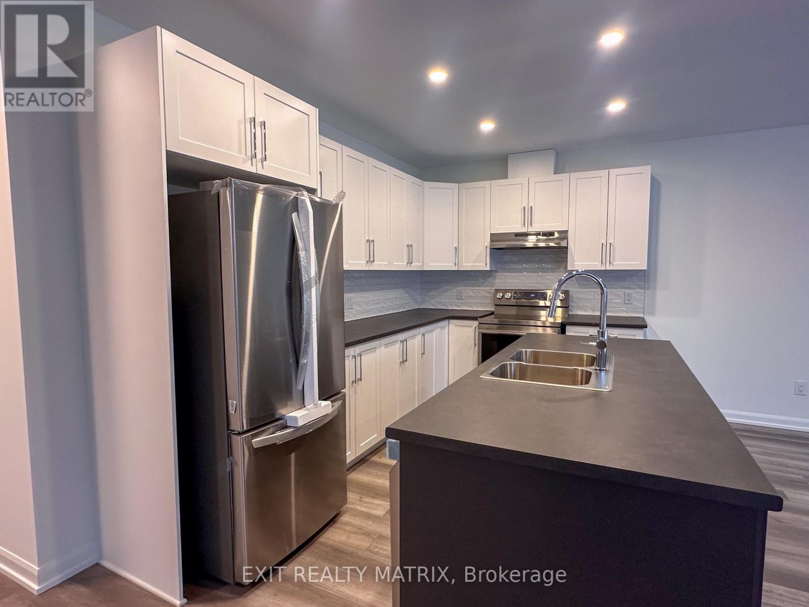 B - 615 Montessor Crescent, Alfred And Plantagenet, Ontario  K0A 3K0 - Photo 9 - X12577002