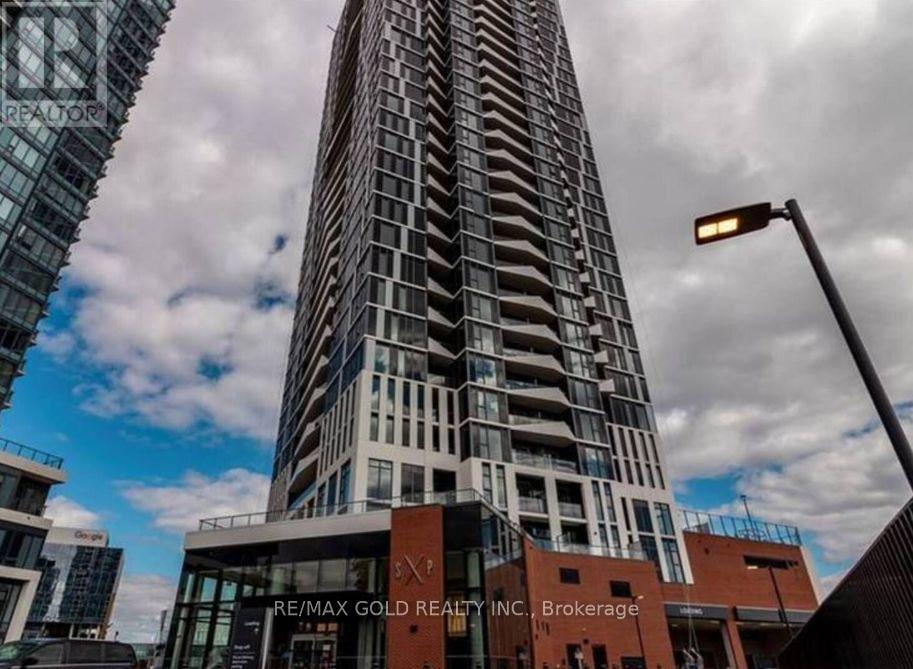 1006 - 25 WELLINGTON STREET, Kitchener, Ontario