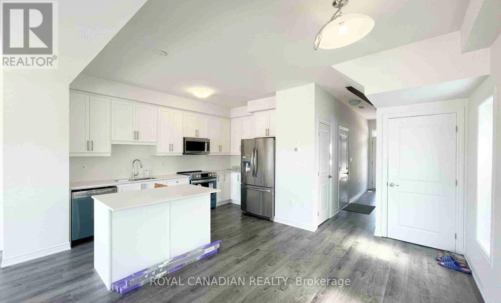 26 BELLHOUSE AVENUE, Brantford, Ontario