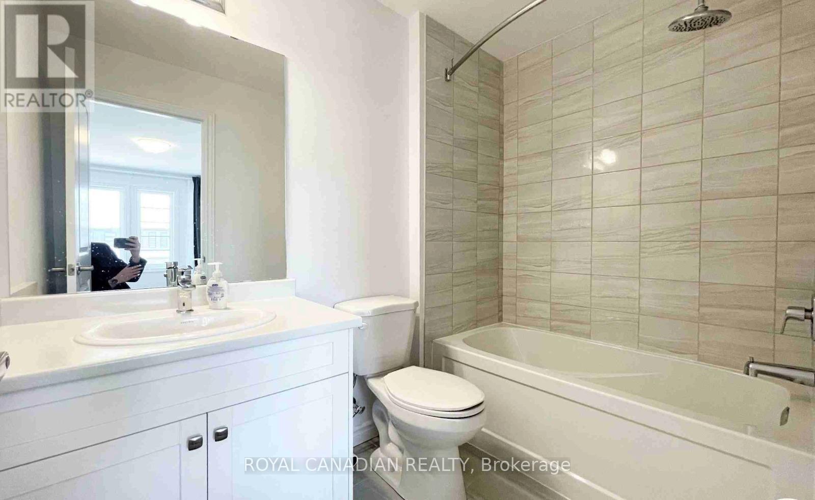 26 Bellhouse Avenue, Brantford, Ontario  N3T 0T7 - Photo 9 - X12576944